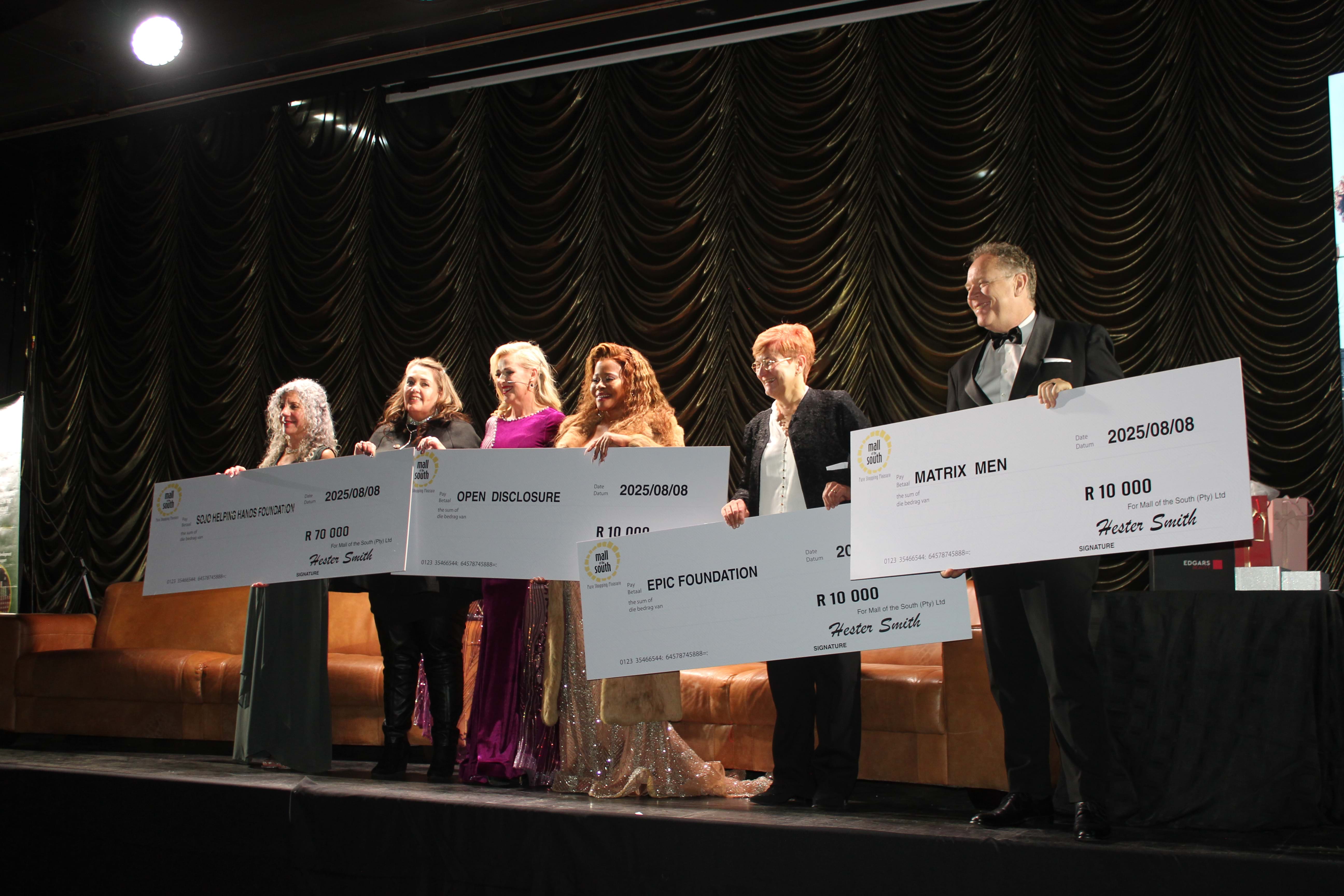 #HOLLER Gala Dinner Raises R100,000